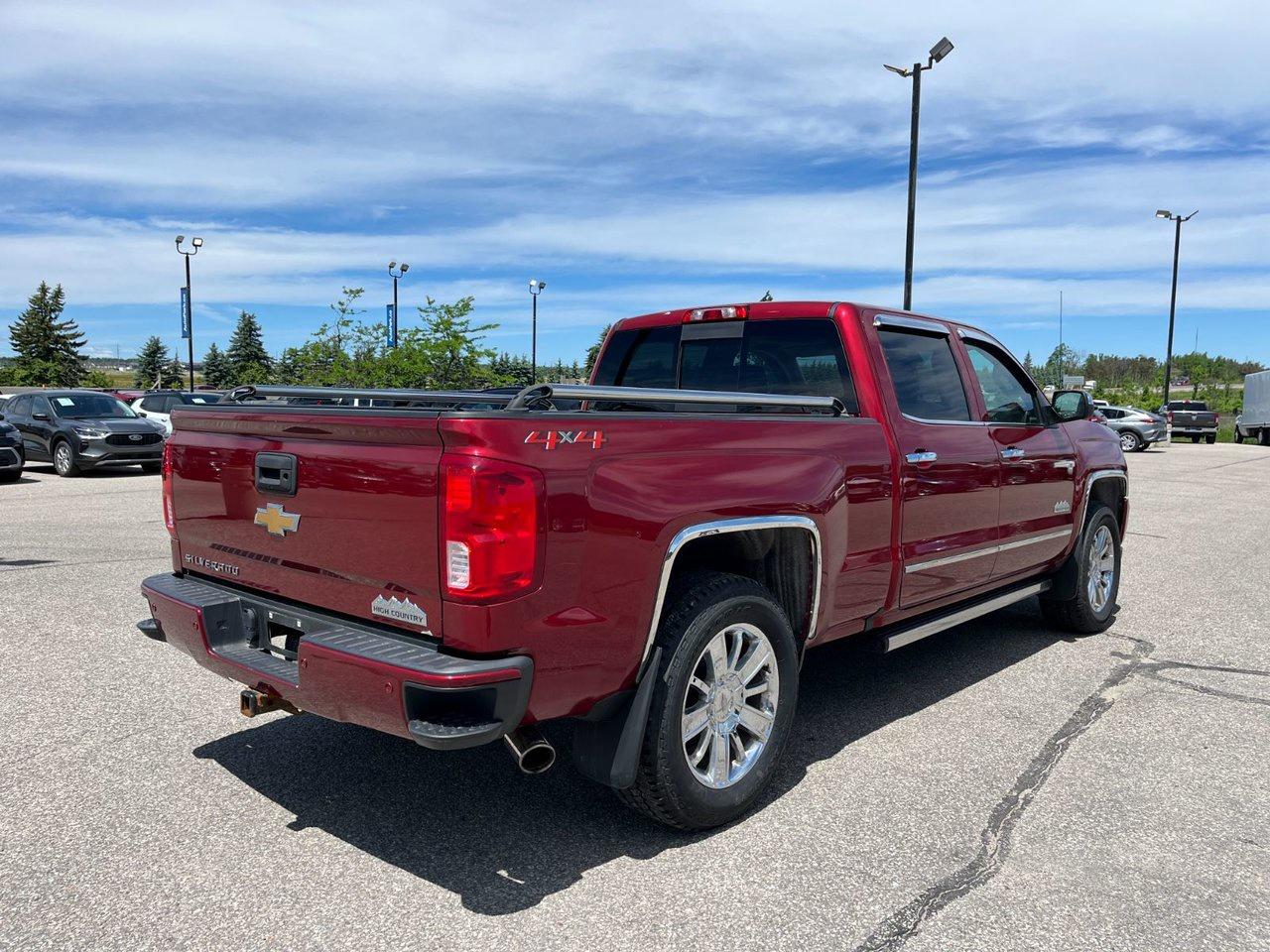 2018 Chevrolet Silverado 1500 4WD Crew Cab 153.0 High Country Photo