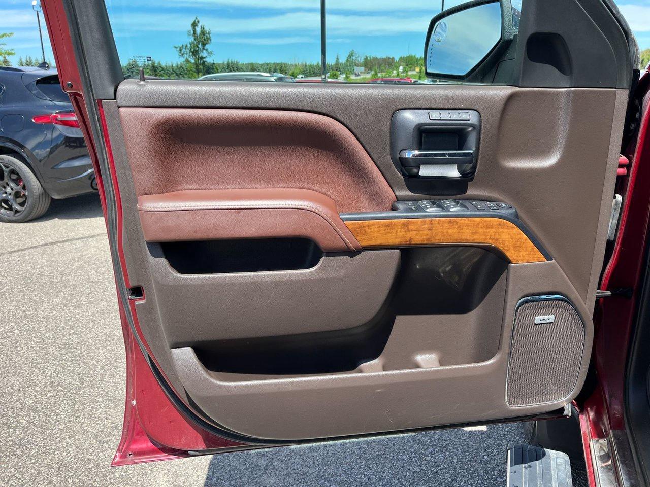 2018 Chevrolet Silverado 1500 4WD Crew Cab 153.0 High Country Photo