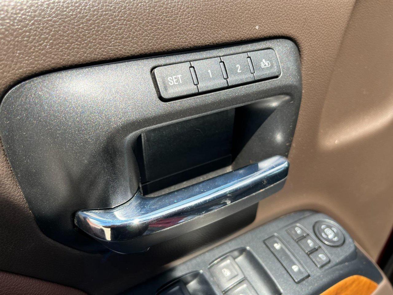 2018 Chevrolet Silverado 1500 4WD Crew Cab 153.0 High Country Photo