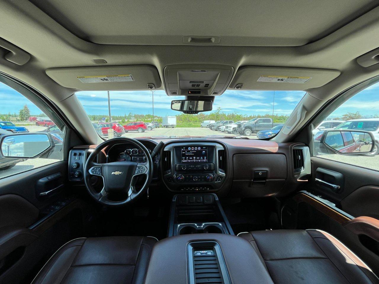 2018 Chevrolet Silverado 1500 4WD Crew Cab 153.0 High Country Photo