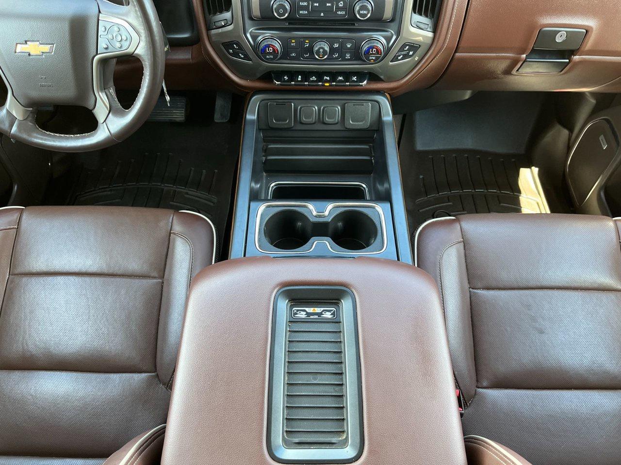 2018 Chevrolet Silverado 1500 4WD Crew Cab 153.0 High Country Photo