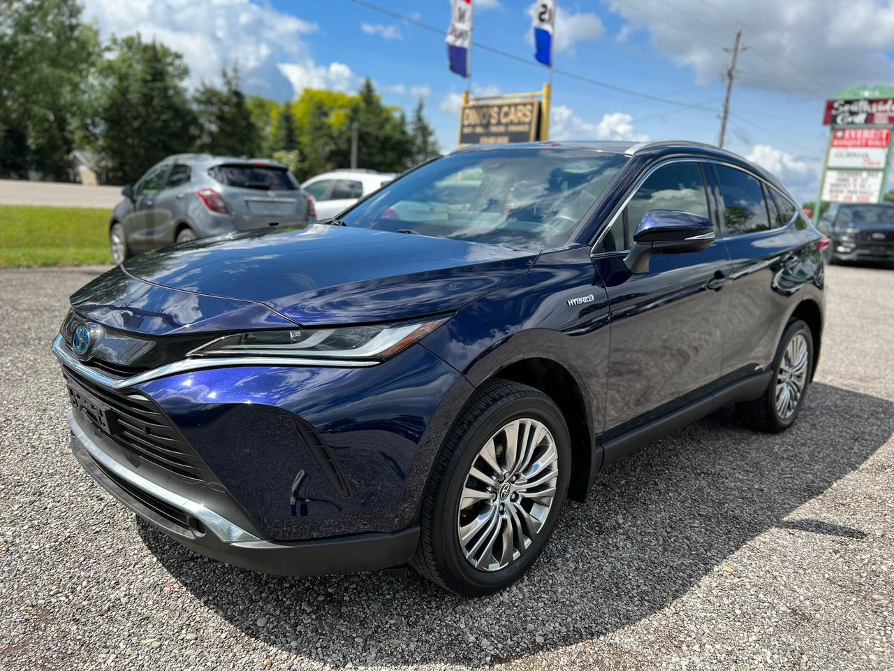 2021 Toyota Venza XLE AWD CERTIFIED Photo