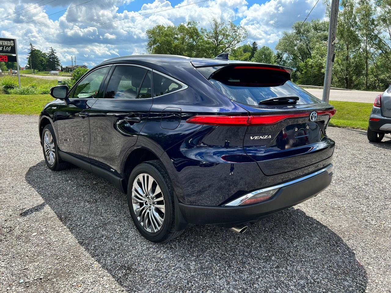 2021 Toyota Venza XLE AWD CERTIFIED Photo3