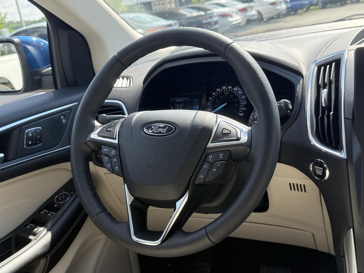 2024 Ford Edge Titanium Photo