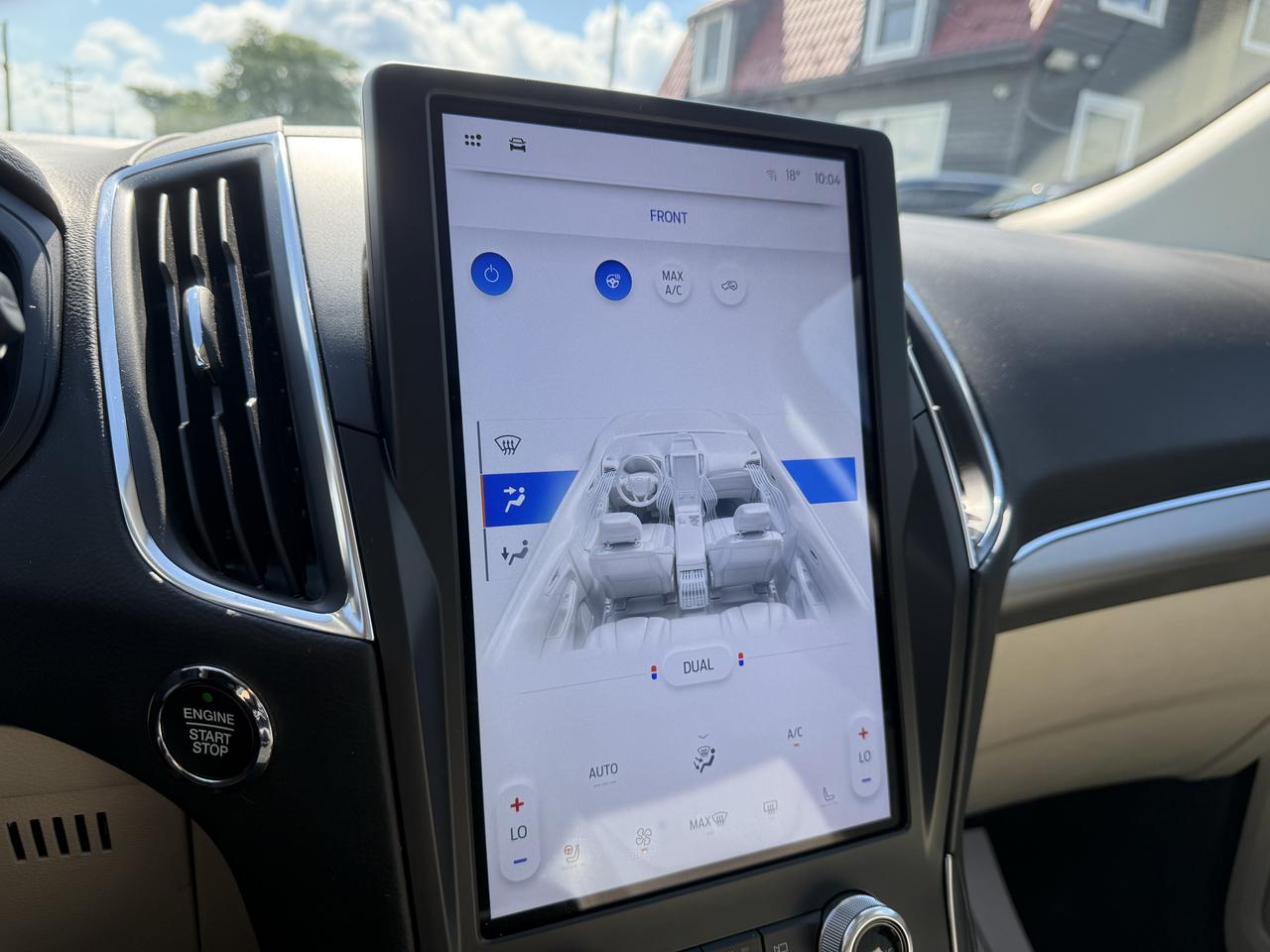 2024 Ford Edge Titanium Photo