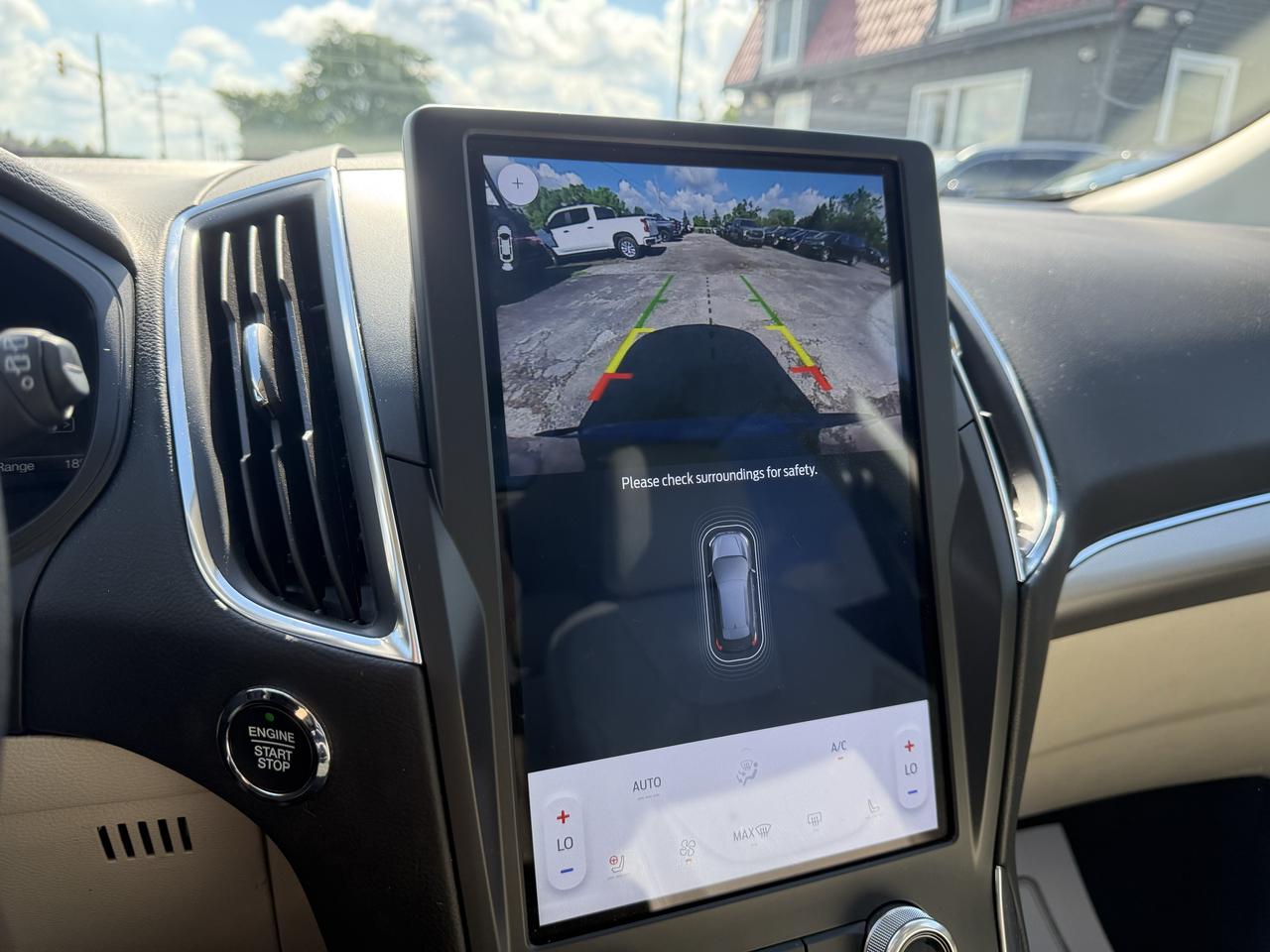 2024 Ford Edge Titanium Photo