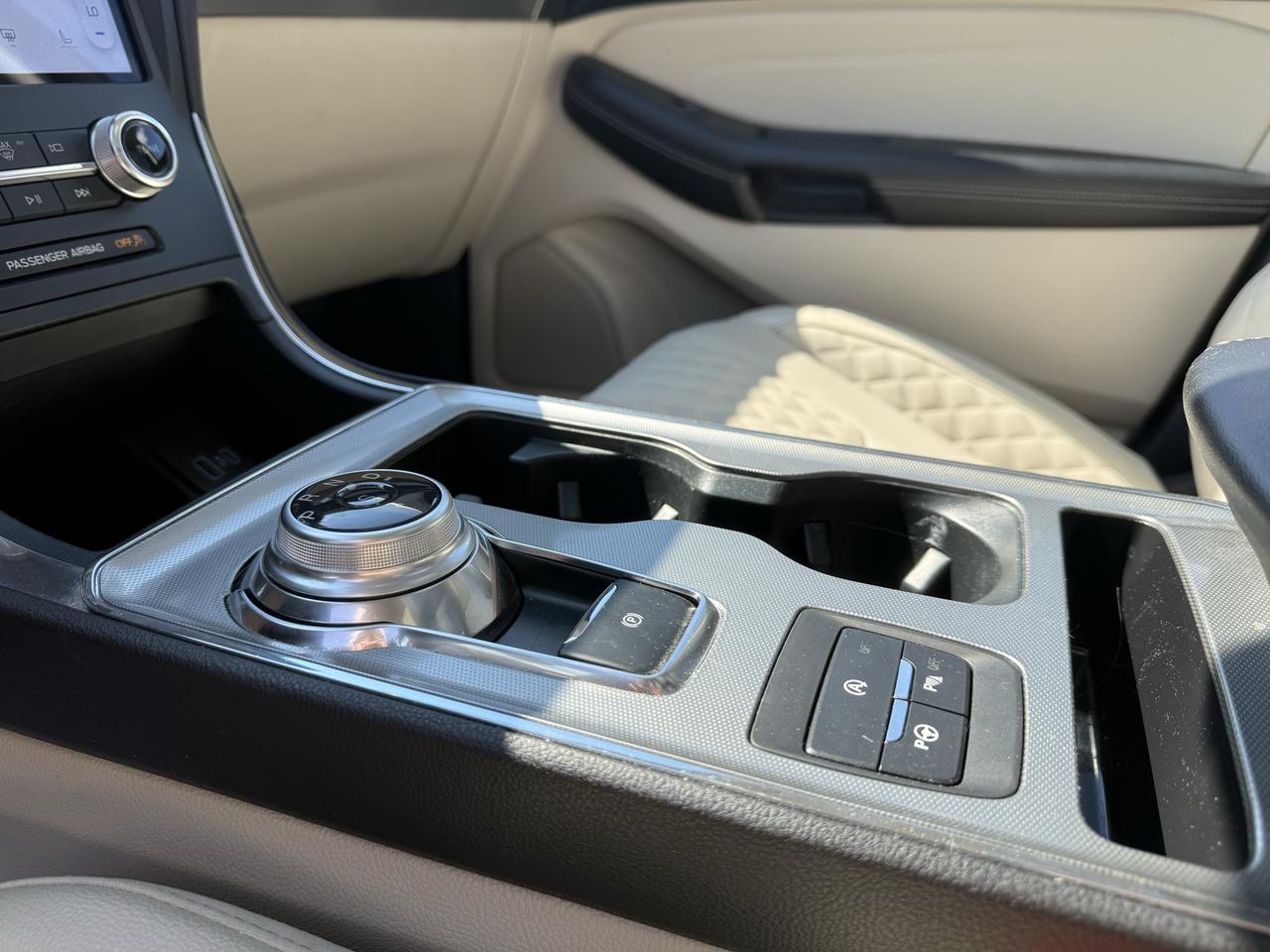 2024 Ford Edge Titanium Photo