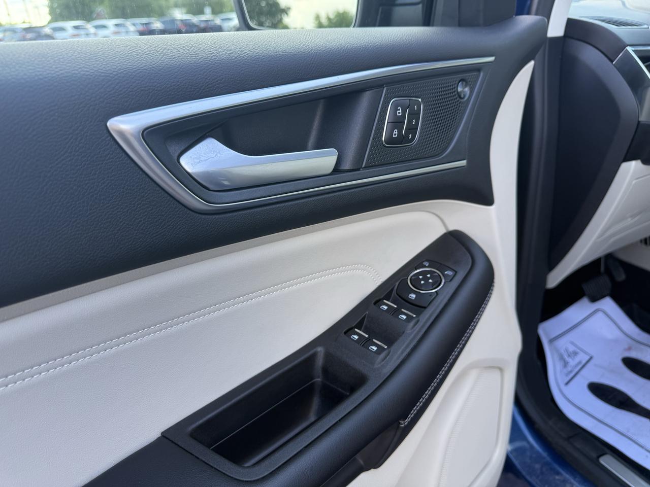 2024 Ford Edge Titanium Photo