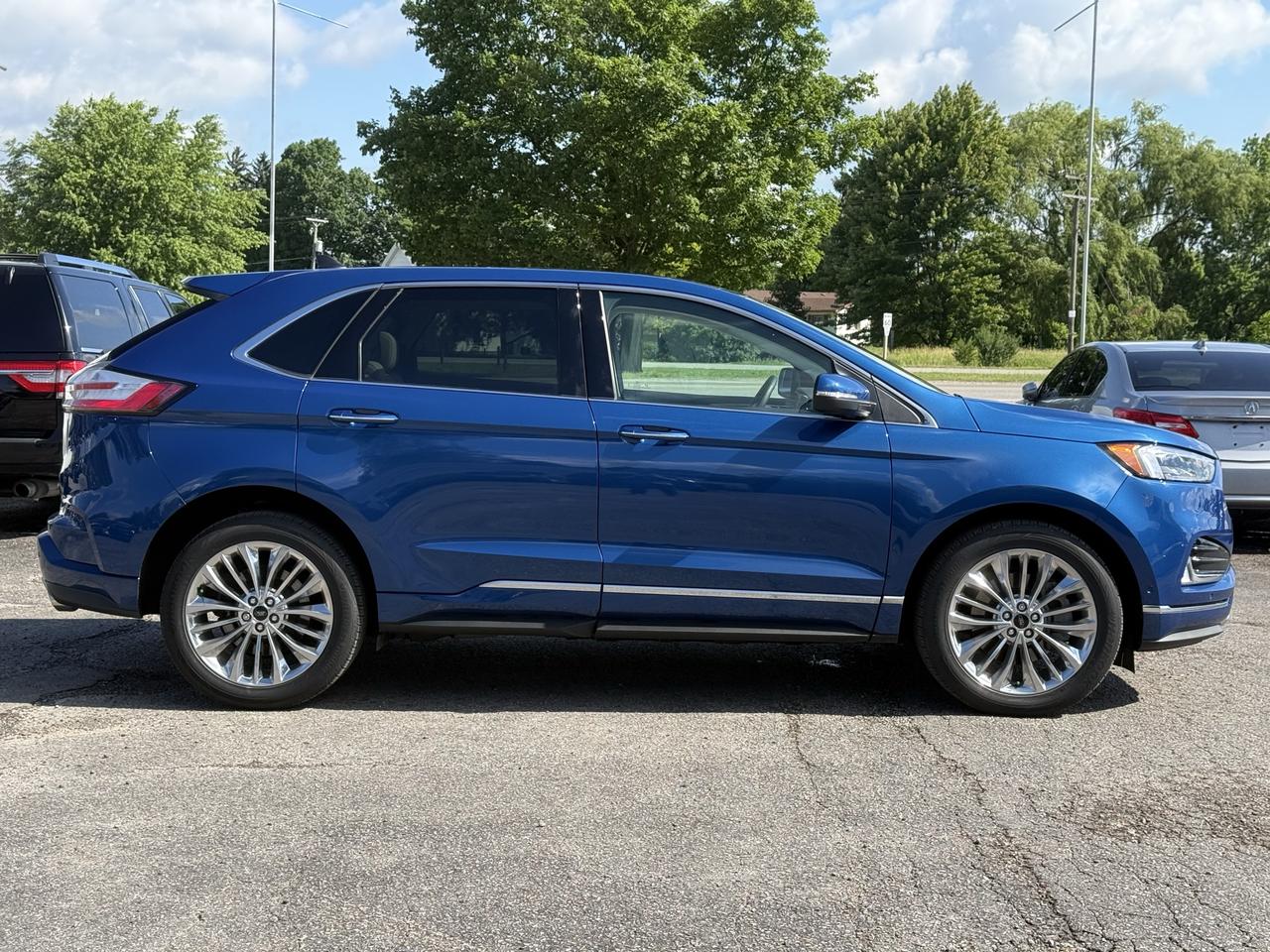 2024 Ford Edge Titanium Photo