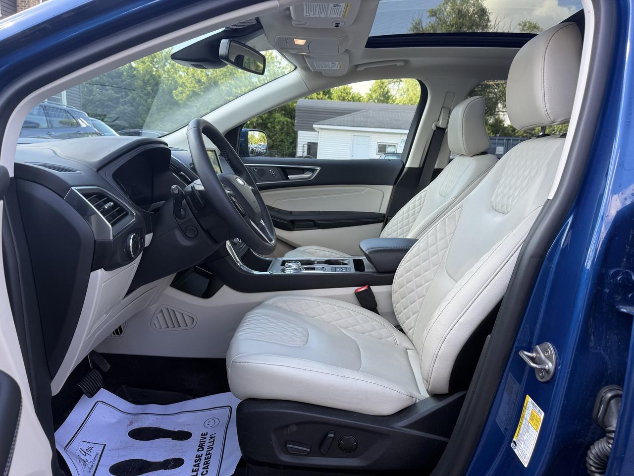 2024 Ford Edge Titanium Photo