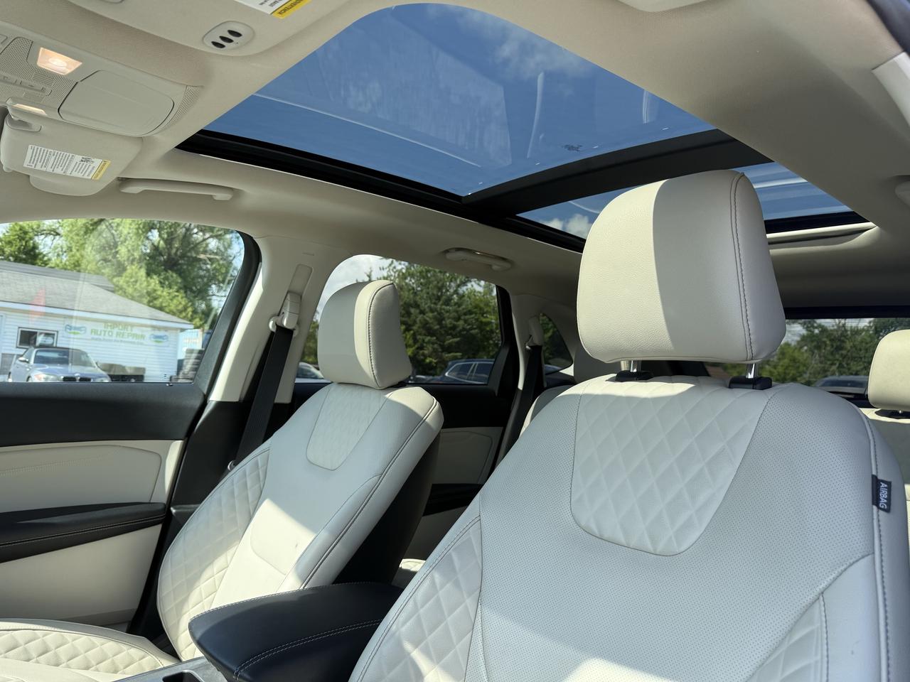 2024 Ford Edge Titanium Photo