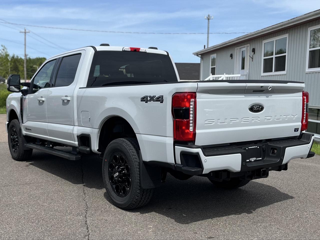 2026 Ford F-250 Super Duty SRW LARIAT 4WD CREW CAB 6.75' BOX Photo4