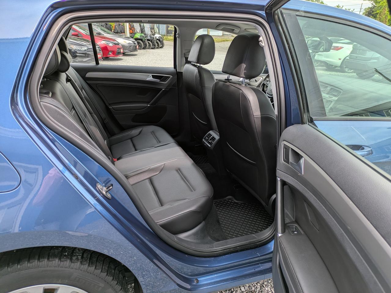 2015 Volkswagen Golf COMFORTLINE Photo