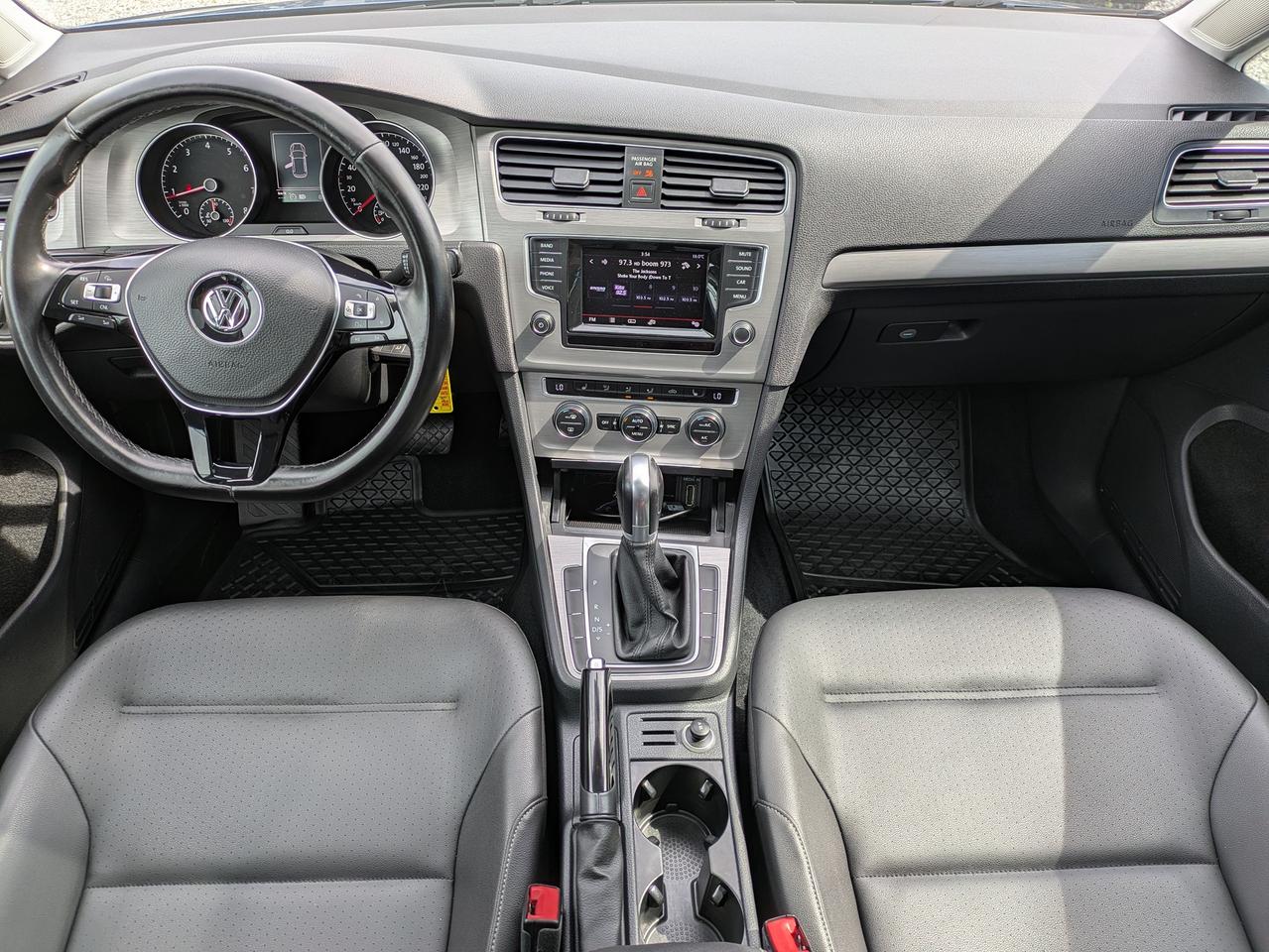 2015 Volkswagen Golf COMFORTLINE Photo