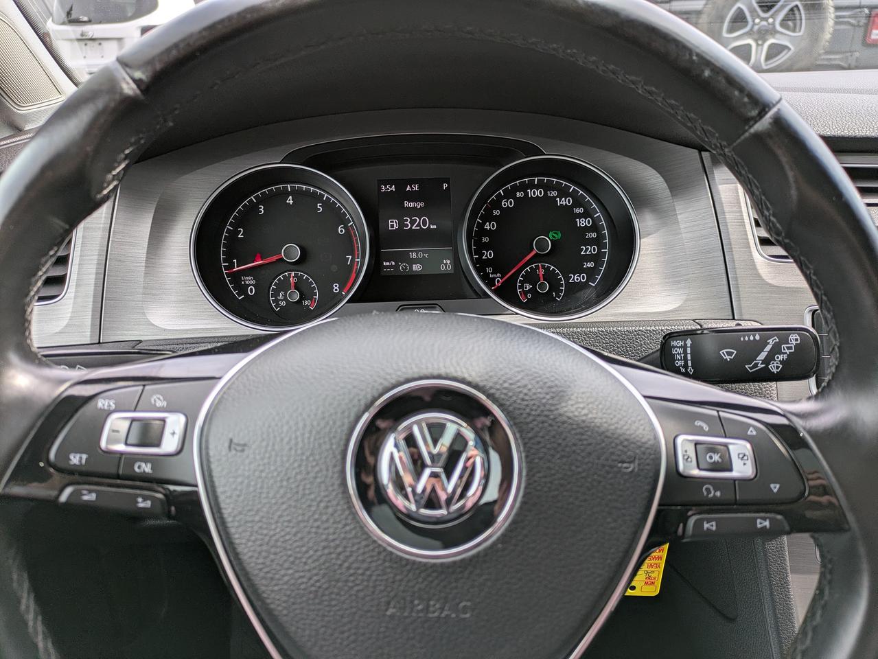 2015 Volkswagen Golf COMFORTLINE Photo