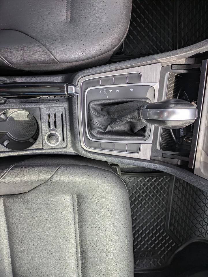 2015 Volkswagen Golf COMFORTLINE Photo