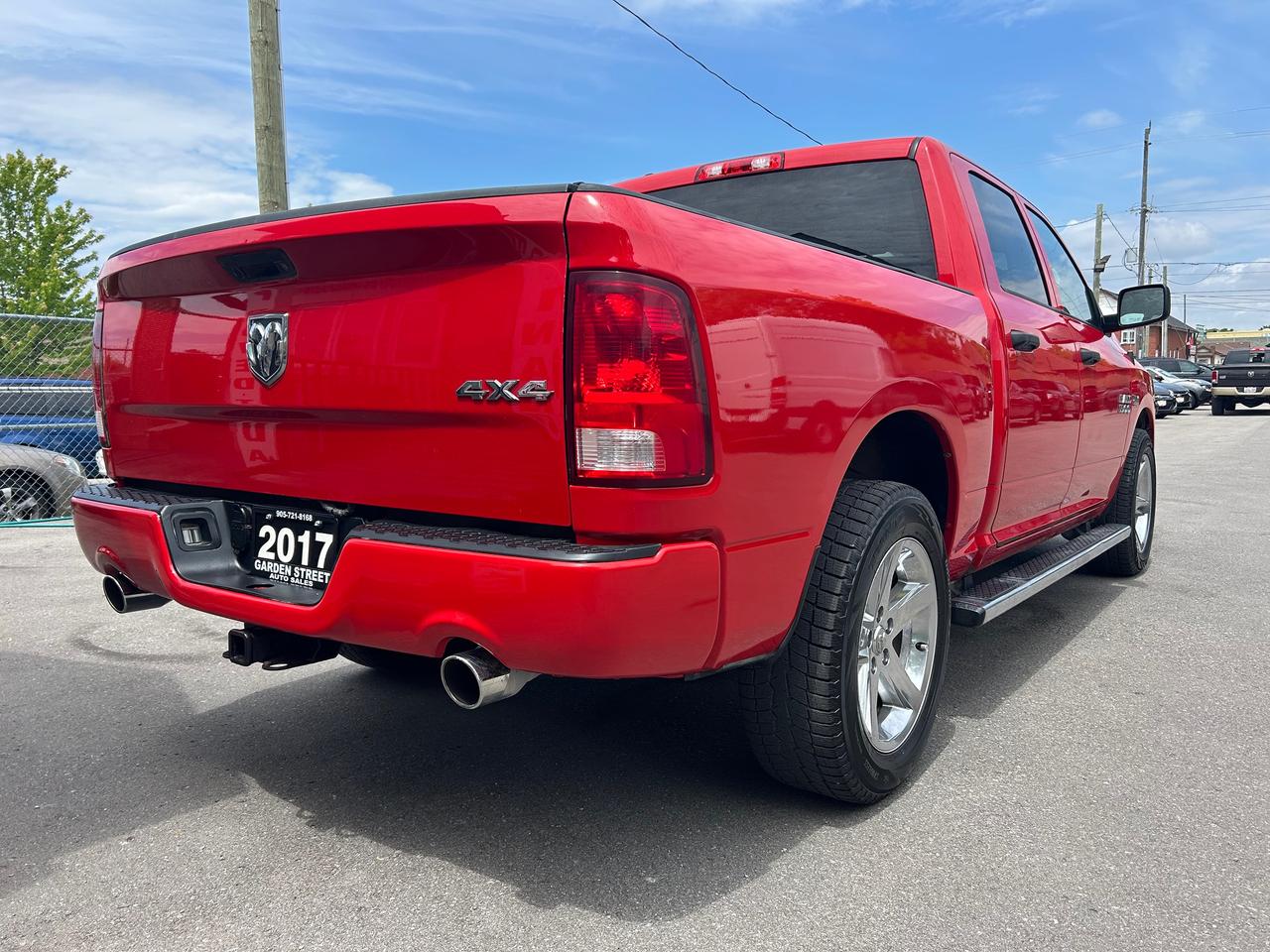 2017 RAM 1500 Express Photo4