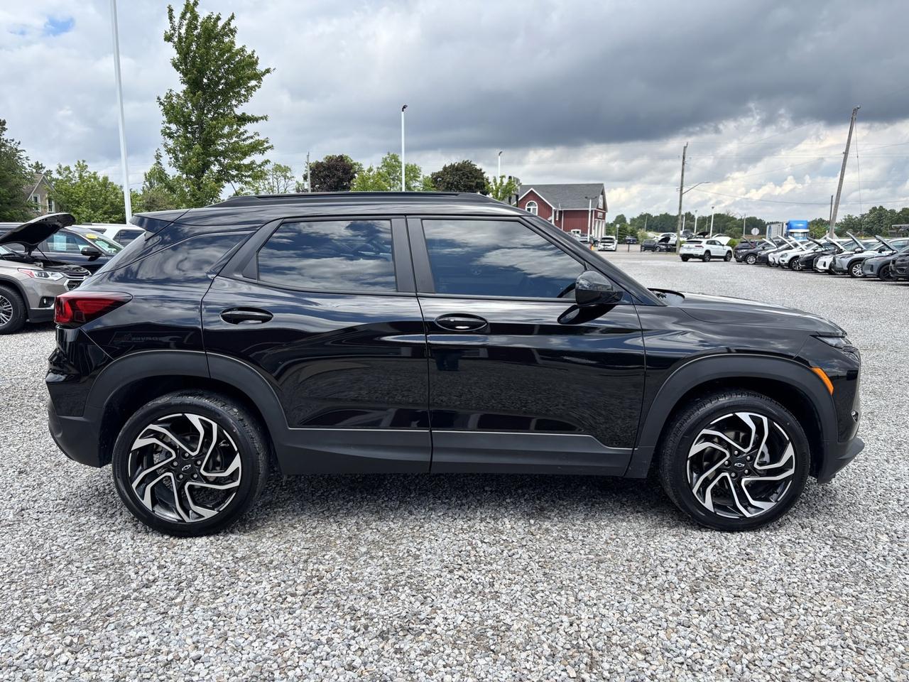2025 Chevrolet TrailBlazer RS One Owner | Clean CarFax | Factory Warranty! Photo