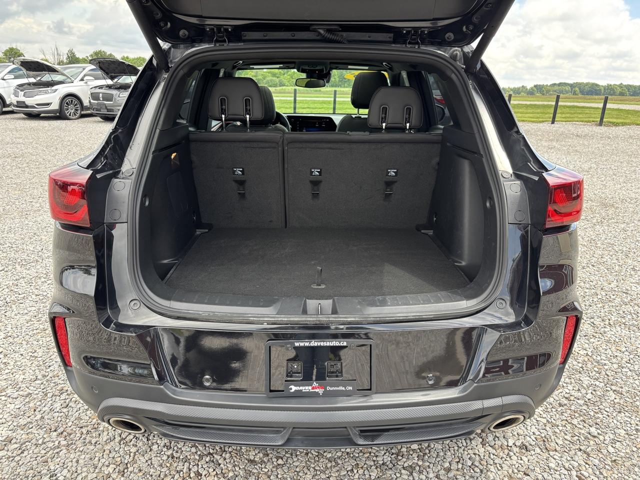 2025 Chevrolet TrailBlazer RS One Owner | Clean CarFax | Factory Warranty! Photo