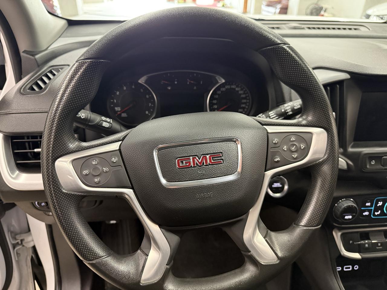 2024 GMC Terrain SLE Photo