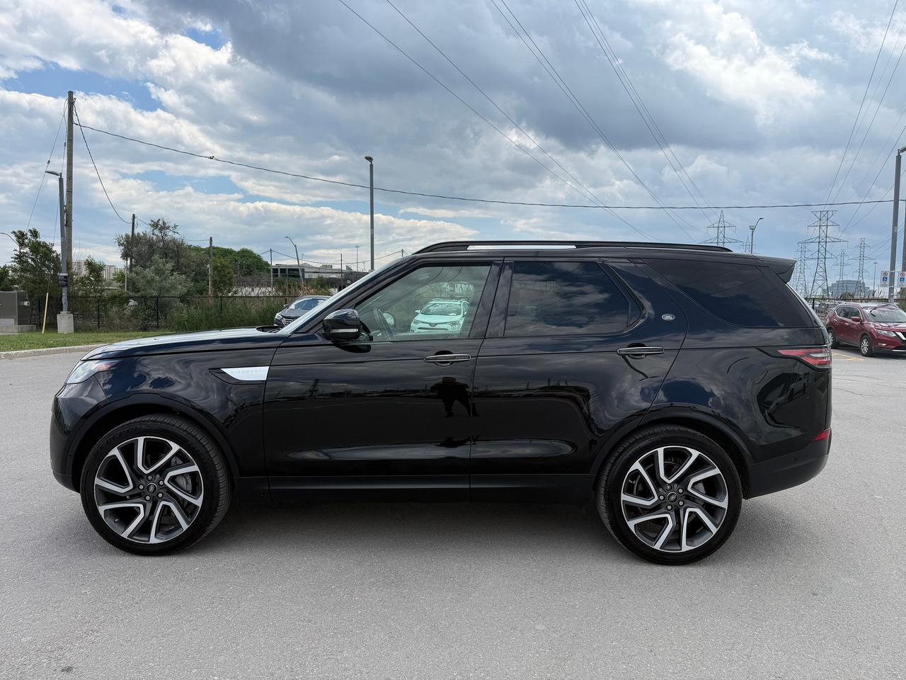 2019 Land Rover Discovery HSE LUXURY Photo