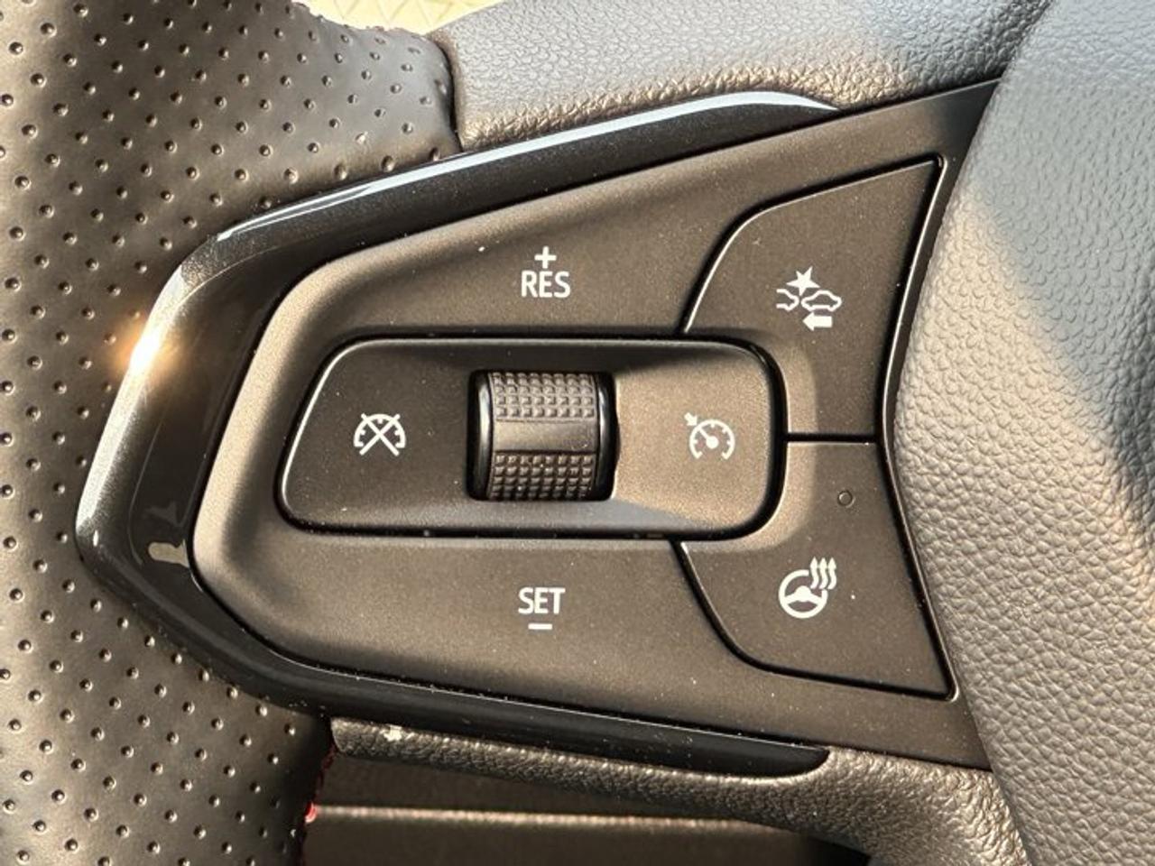 14291141.825065923
