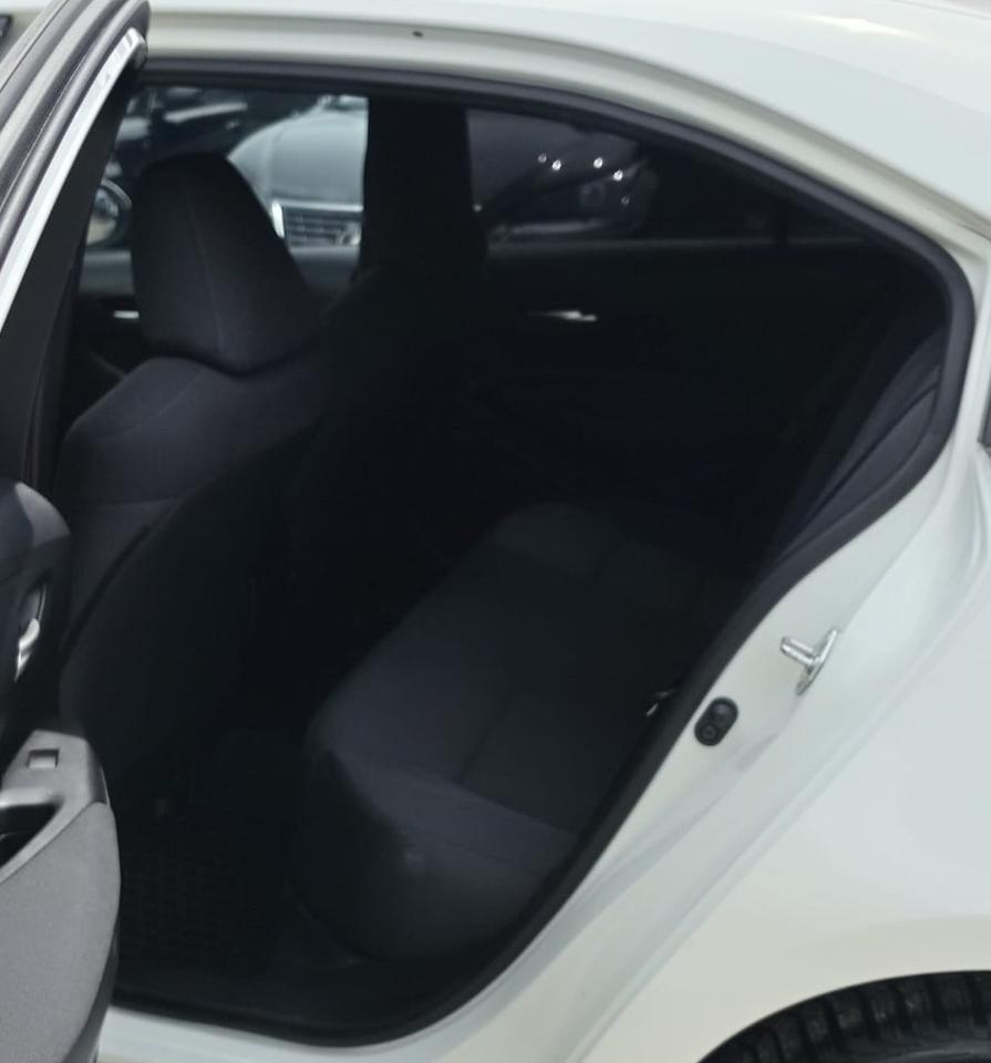 2021 Toyota Corolla LE / NO ACCIDENTS / HTD SEATS / BLUETOOTH / AUTO Photo