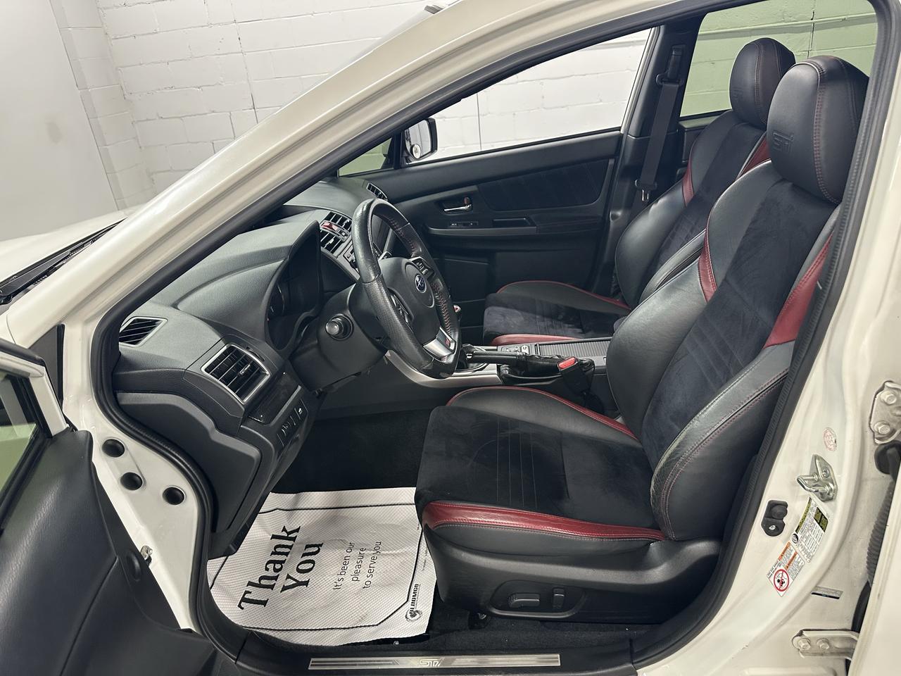 2015 Subaru WRX 4dr Sdn STI Man w/Sport Pkg Photo27