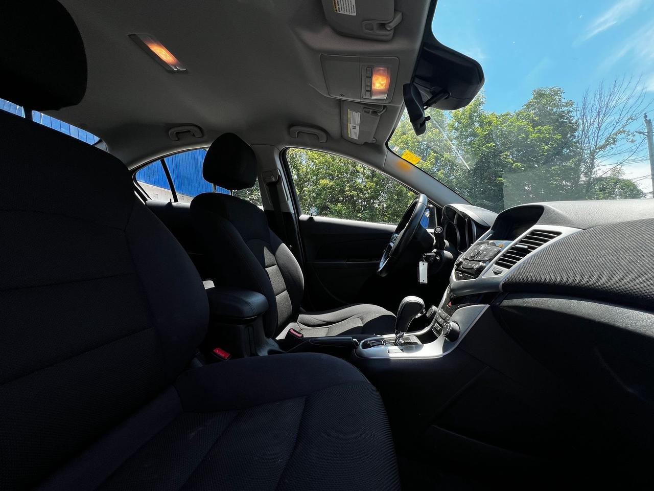 2014 Chevrolet Cruze 1LT Photo