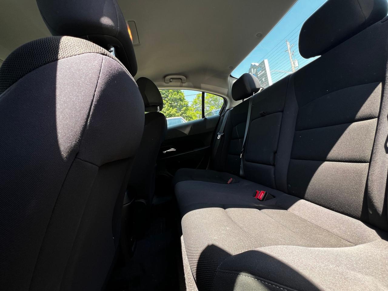 2014 Chevrolet Cruze 1LT Photo