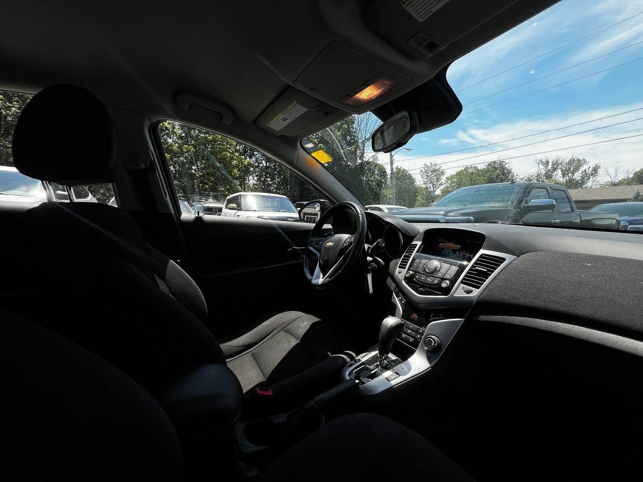 2014 Chevrolet Cruze 1LT Photo