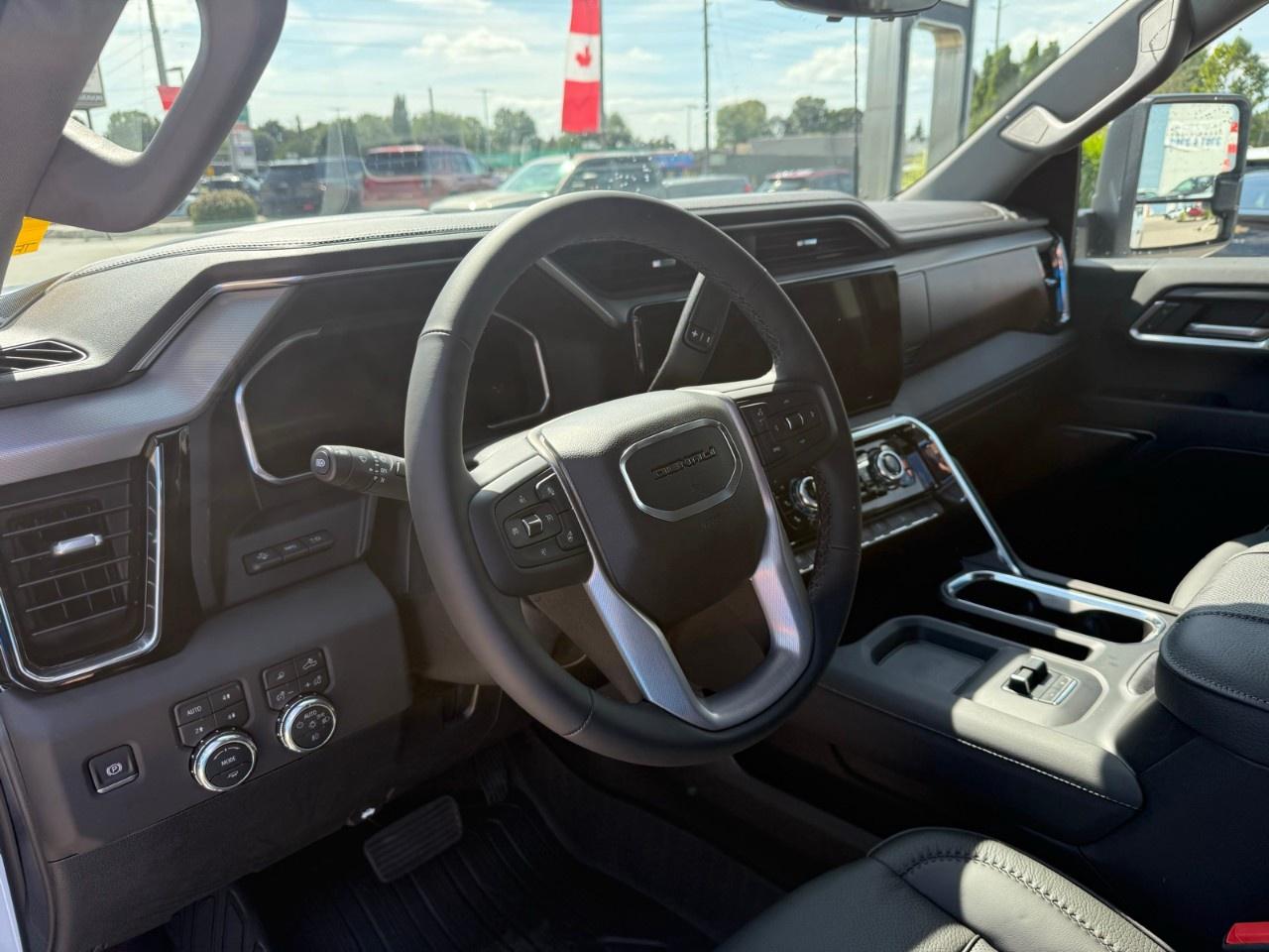 2026 GMC Sierra 2500 HD Crew Cab Standard Box 4-Wheel Drive Denali Photo3