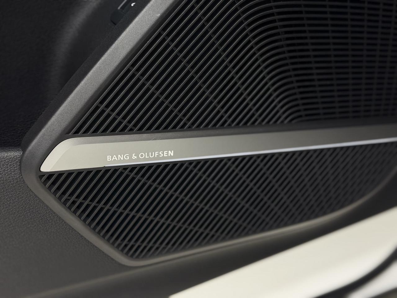 2018 Audi Q5 TECHNIK|S-LINE|360CAM|ACC|LKA|BSM|B&O SOUND| Photo