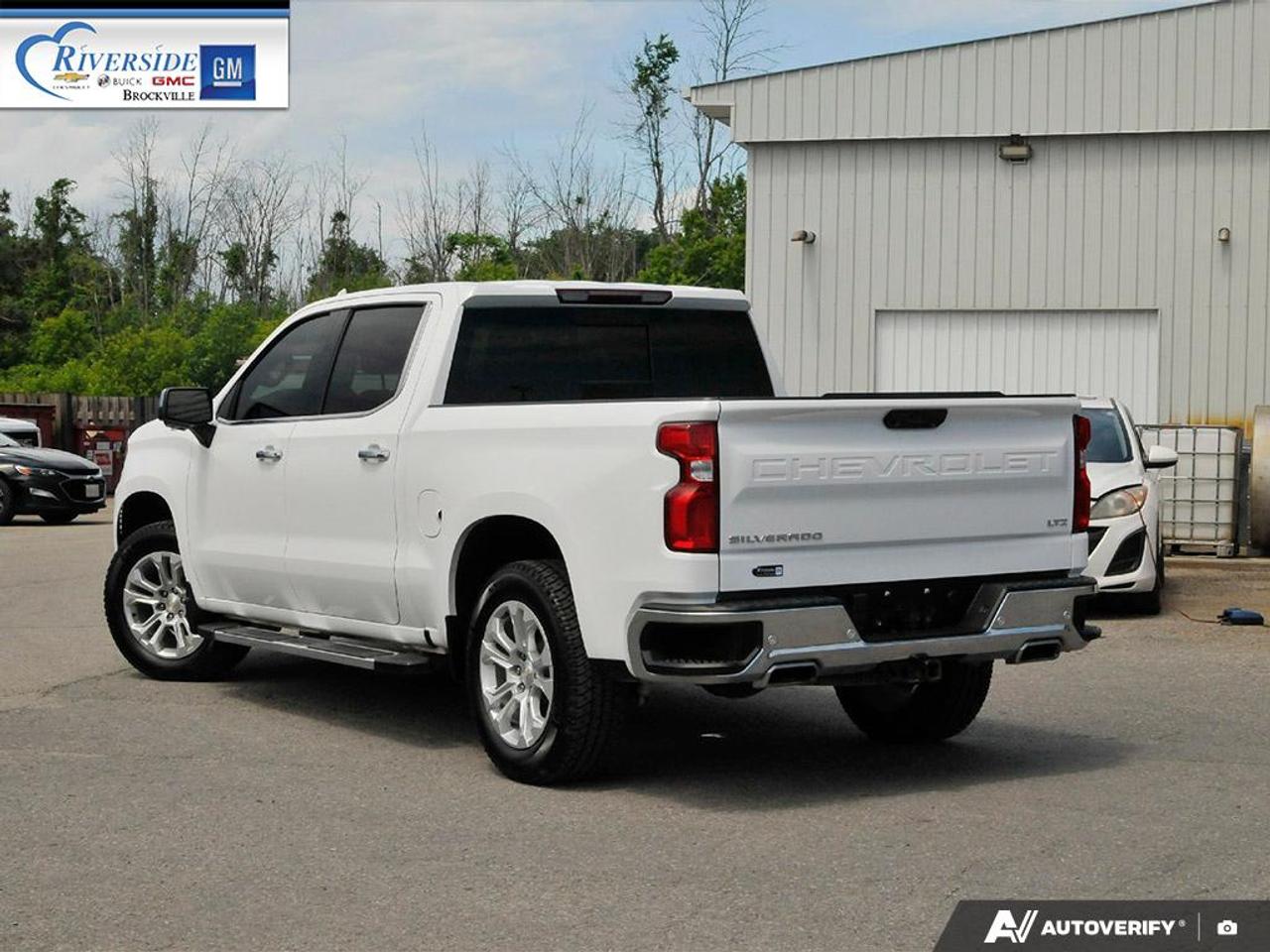 2022 Chevrolet Silverado 1500 LTZ Photo3