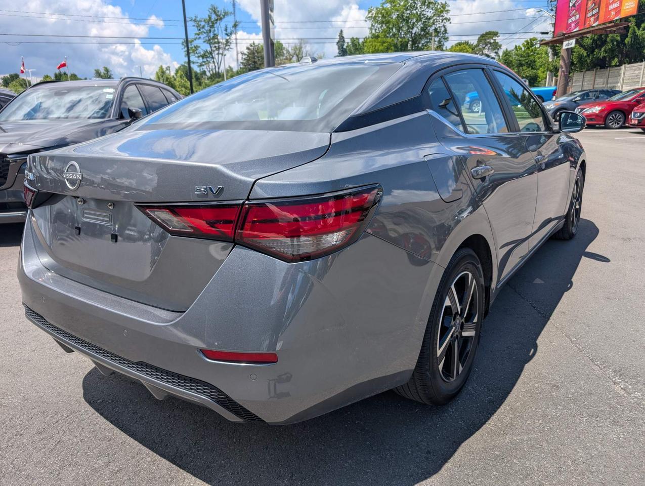 2024 Nissan Sentra SV Photo4