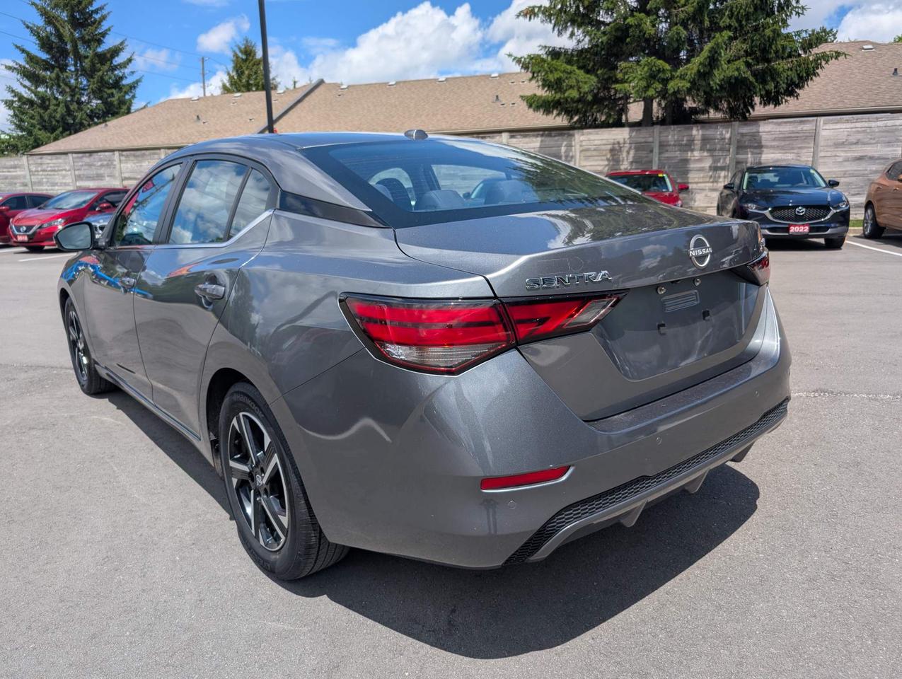 2024 Nissan Sentra SV Photo2