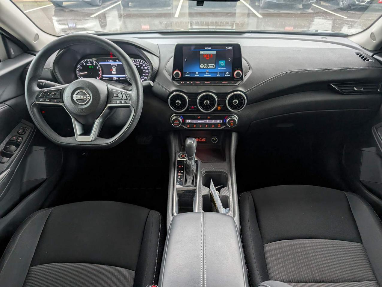 2024 Nissan Sentra SV Photo