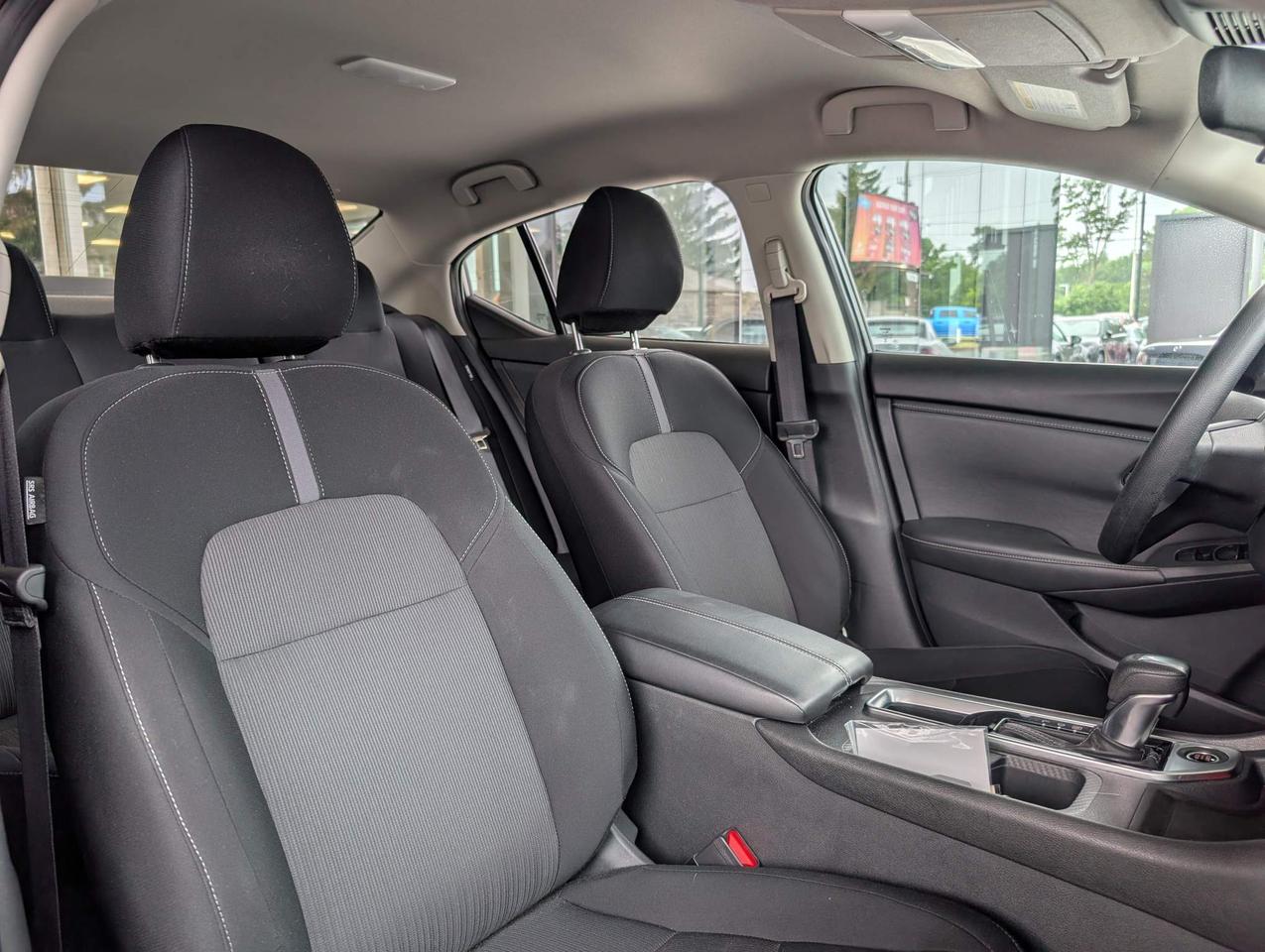 2024 Nissan Sentra SV Photo