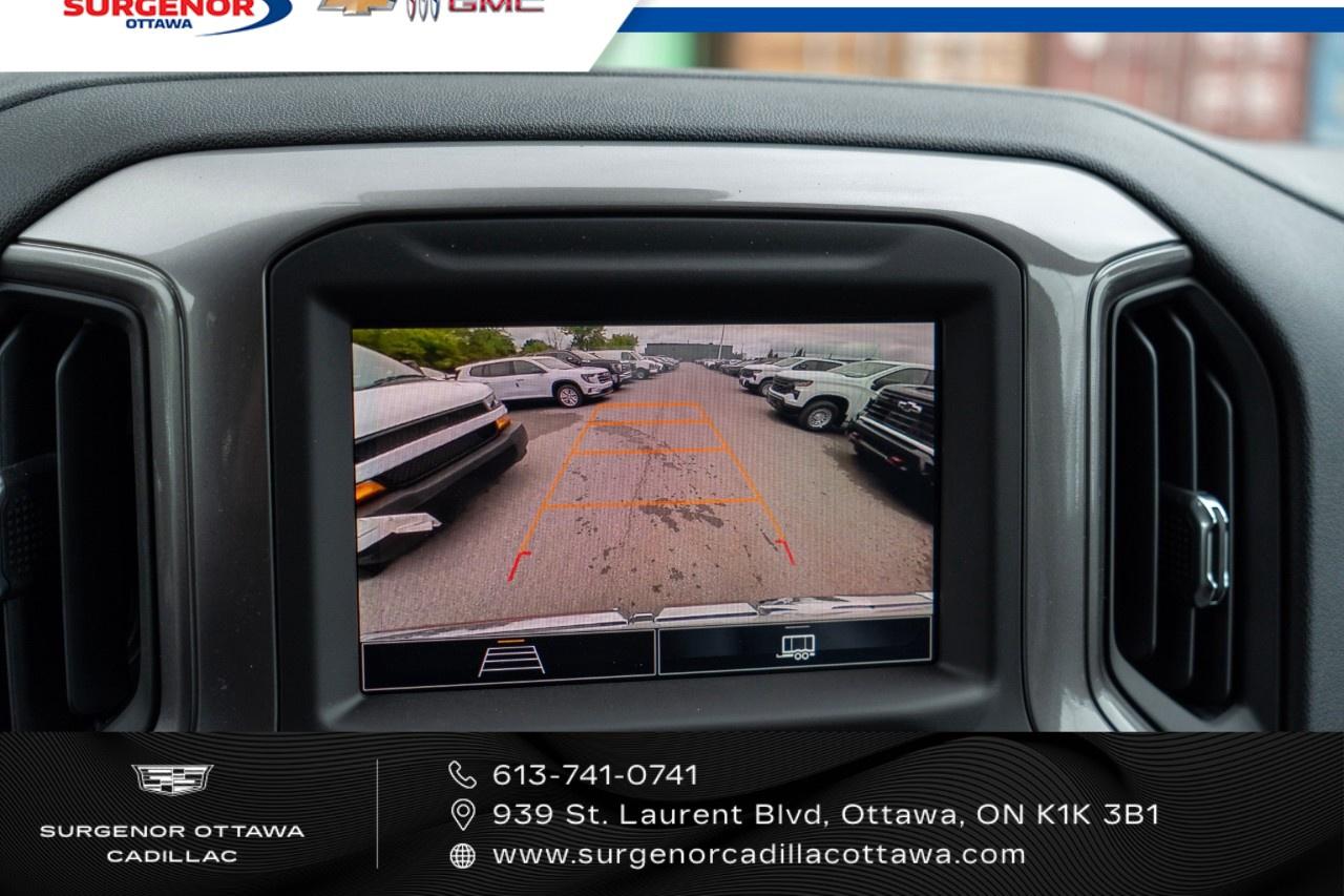 2026 GMC Sierra 1500 Crew Cab Short Box 4-Wheel Drive Pro Photo