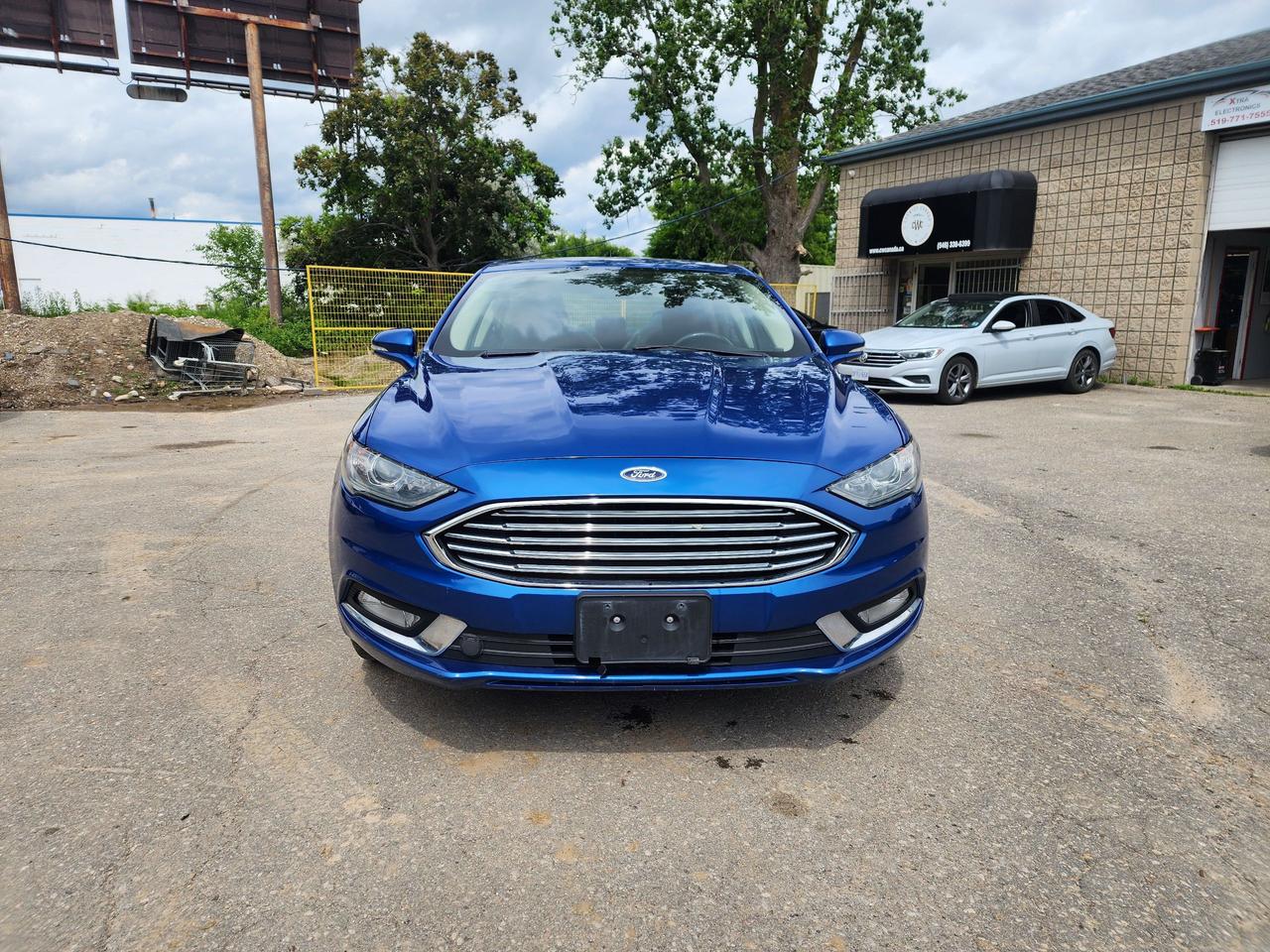 2017 Ford Fusion SE l Low KM l Clean Carfax l No Accidents Photo