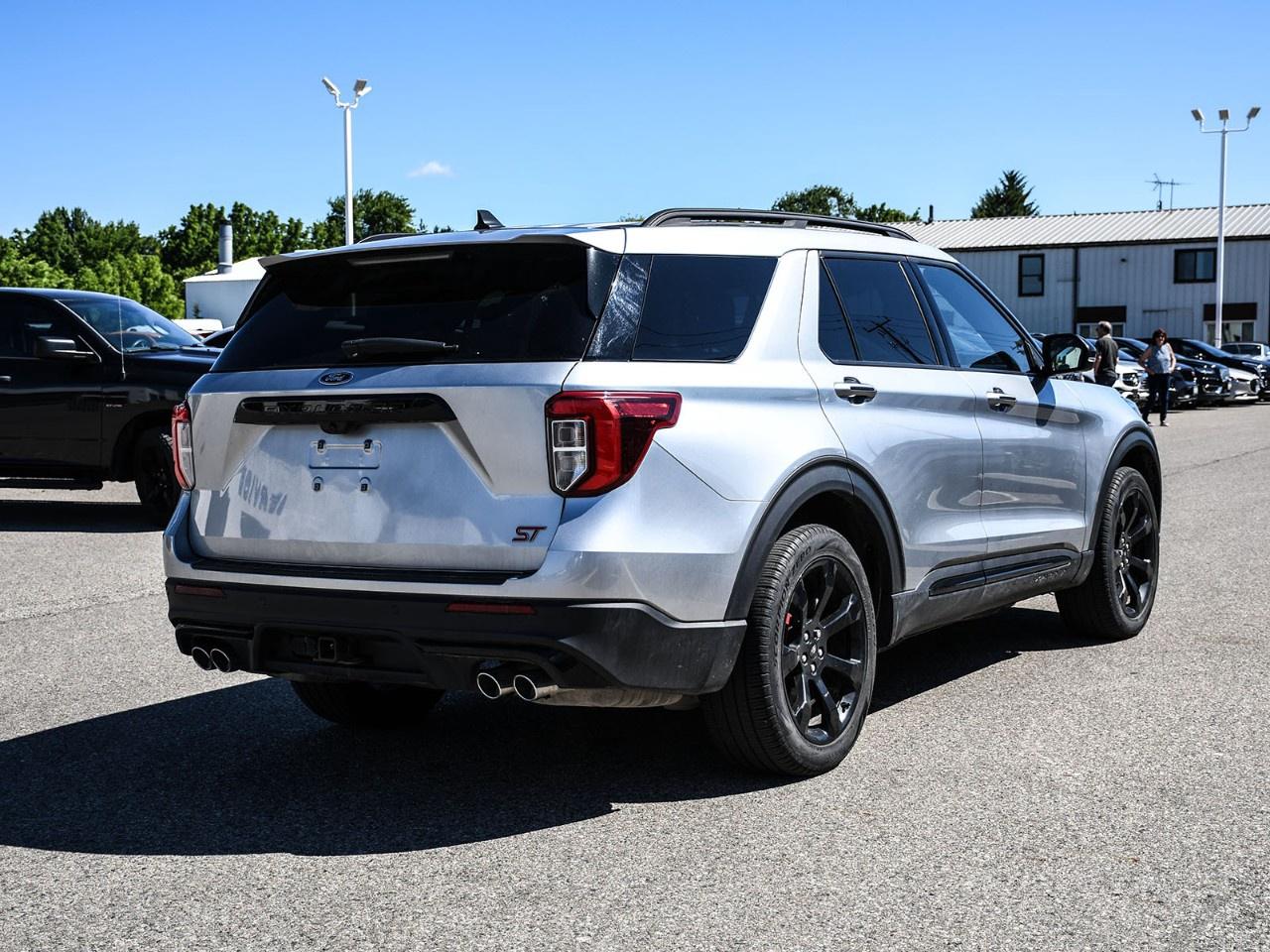 2023 Ford Explorer ST 4WD Photo