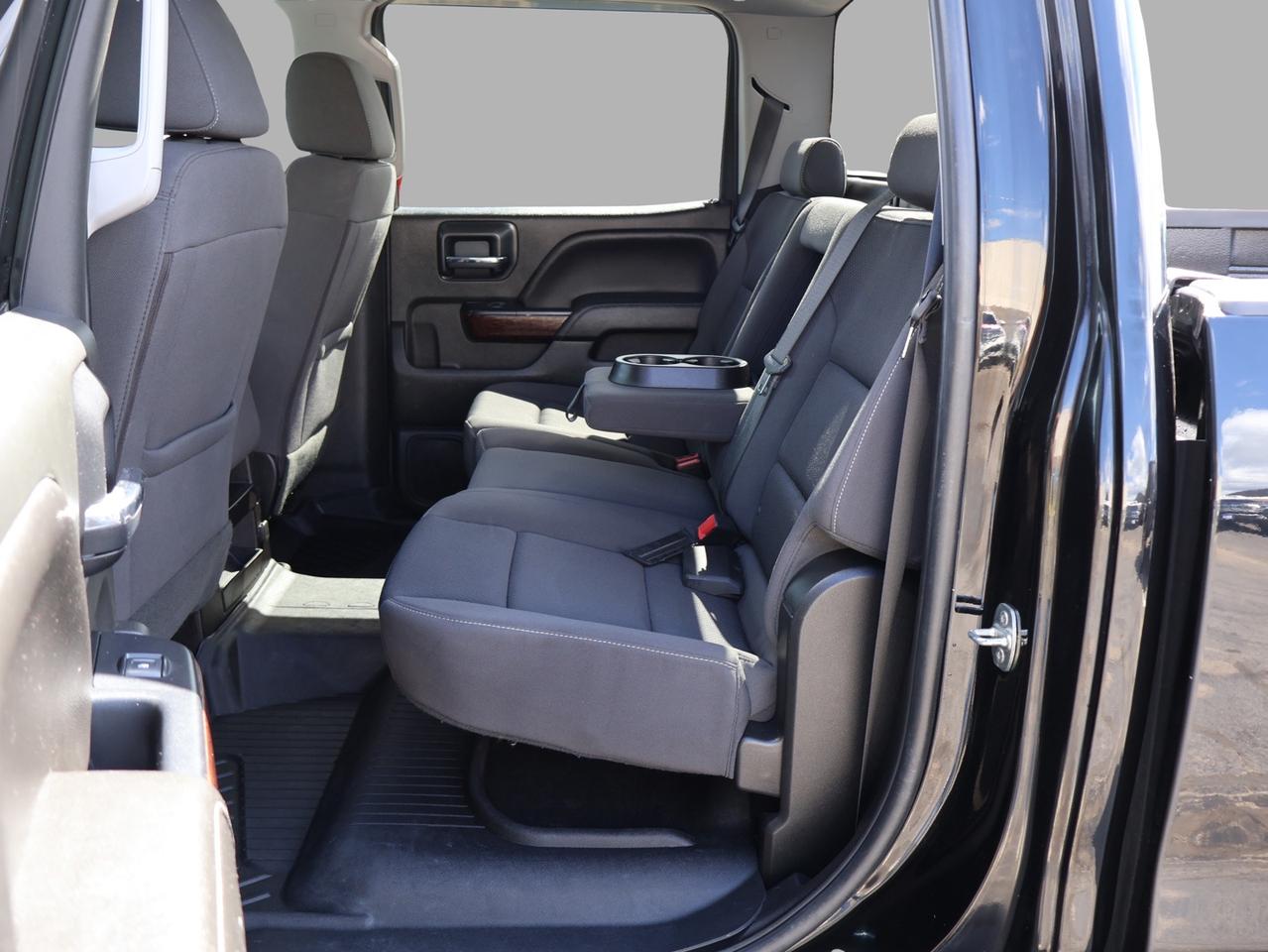 2018 GMC Sierra 1500 V8 SLE CREW 4WD CERTIFIED *CHEVROLET MAINTAIN* CAMERA BLUETOOTH CRUISE ALLOYS Photo