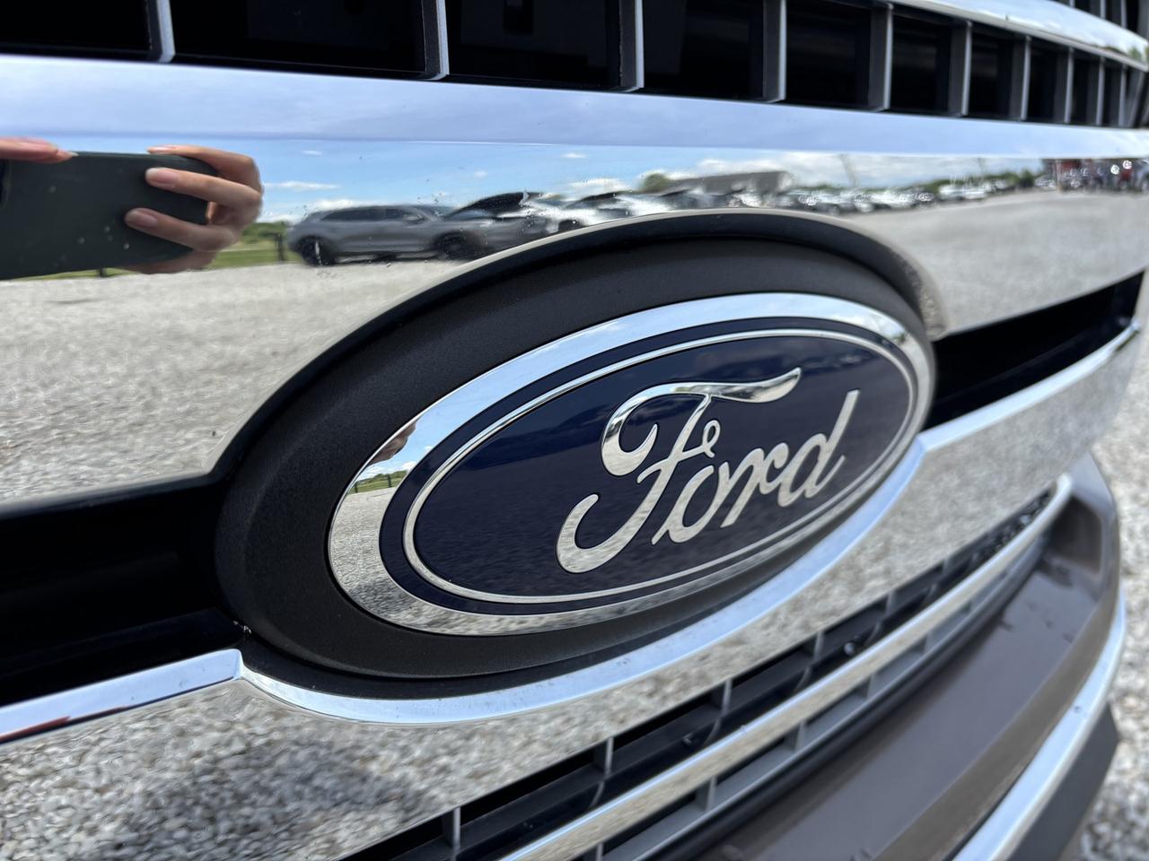 2019 Ford F-150 XLT Supercrew No Accidents~One Owner Photo