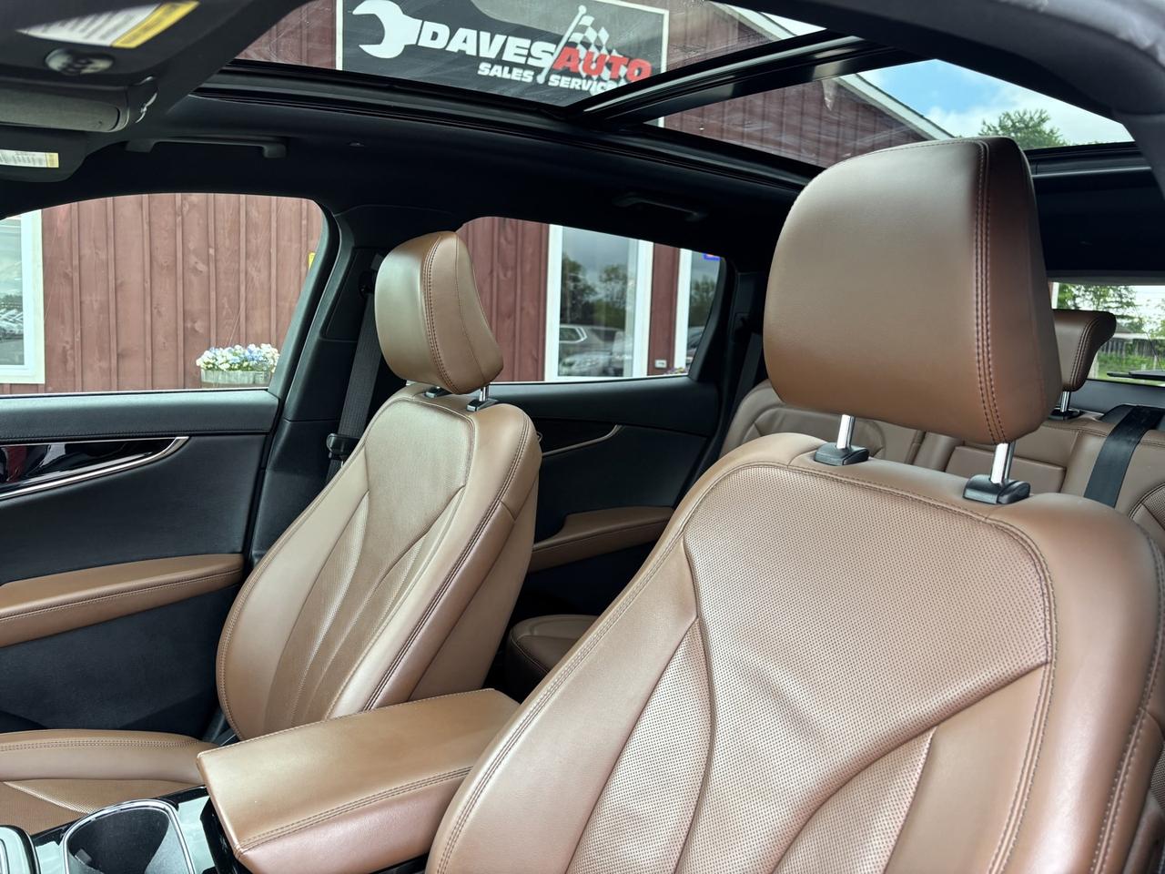 2021 Lincoln Nautilus Reserve AWD No Accidents! Photo