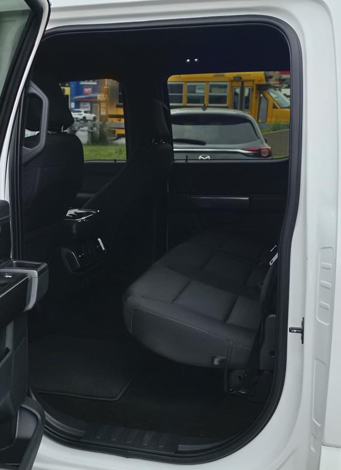 2021 Ford F-150 XLT / SPORT / NAV / 4WD / HTD SEATS / 5.0L V8 Photo