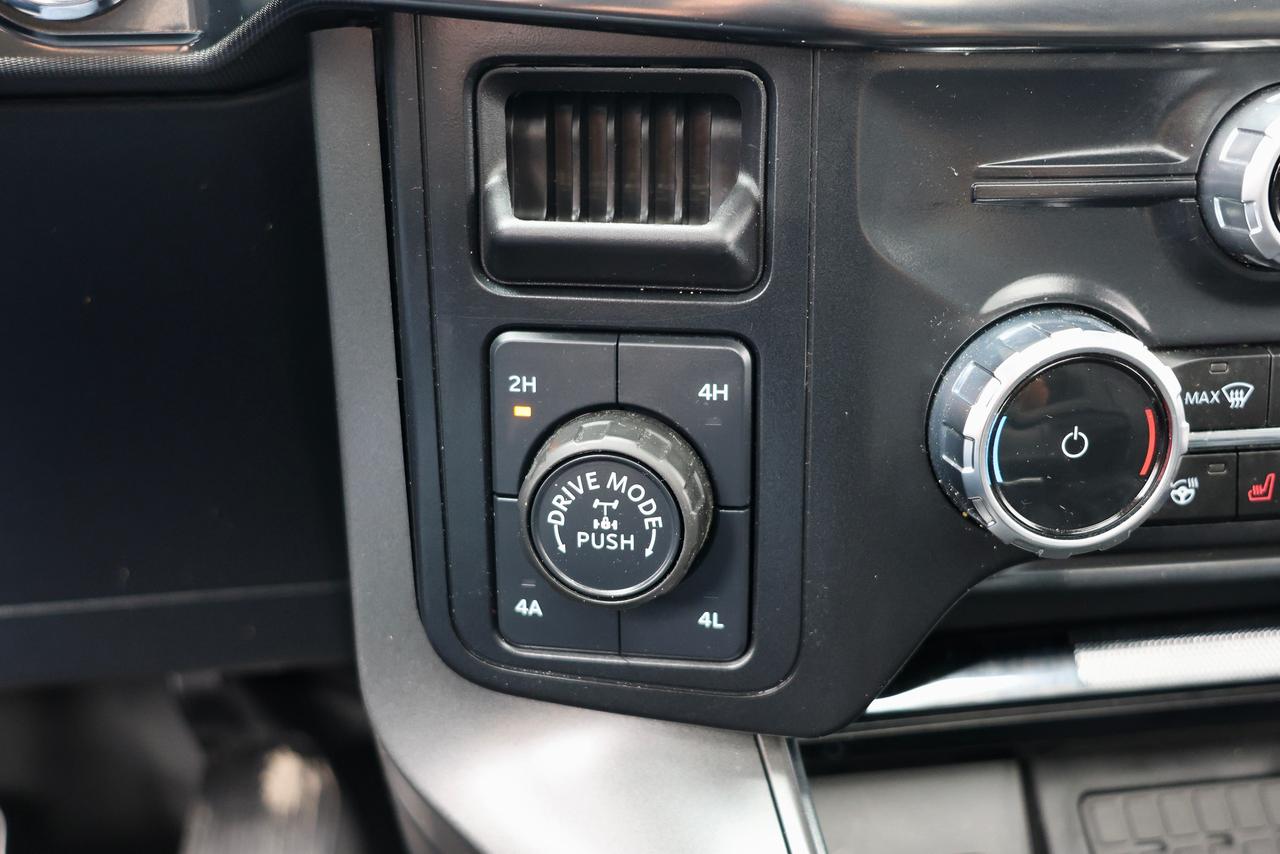 2024 Ford F-150 Lariat Crew Cab 3.5L PowerBoost Hybrid 4WD Photo