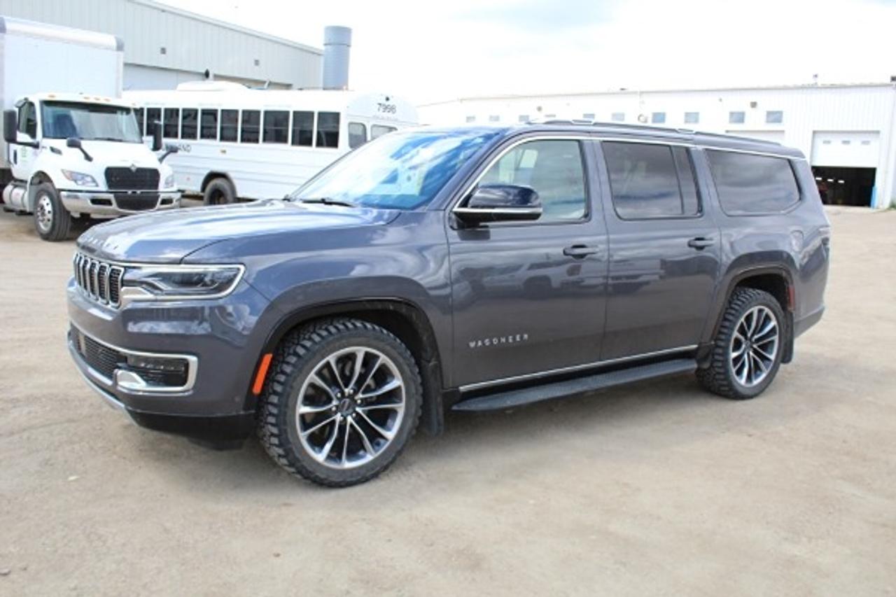 2023 Jeep Wagoneer Series II 7 pas. w/H&C Leather, pano S/R, NAV, BUC - Photo #1