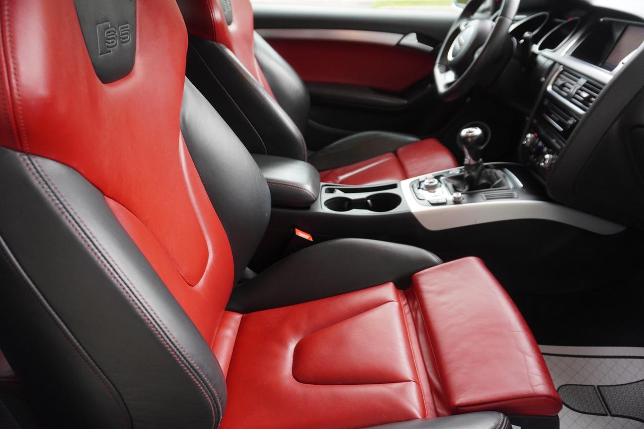 2013 Audi S5 6 SPD MANUAL / NO ACCIDENTS / LOADED / QUATTRO !! Photo