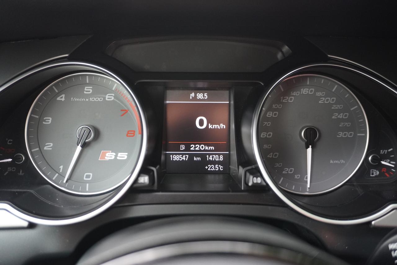 2013 Audi S5 6 SPD MANUAL / NO ACCIDENTS / LOADED / QUATTRO !! Photo