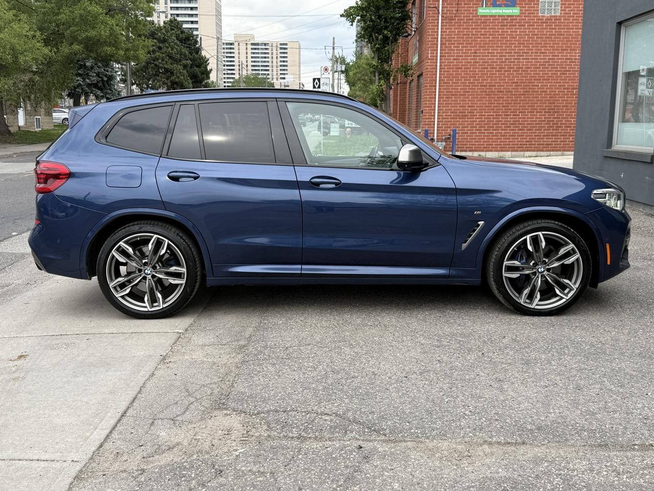 2018 BMW X3 M40i Photo3